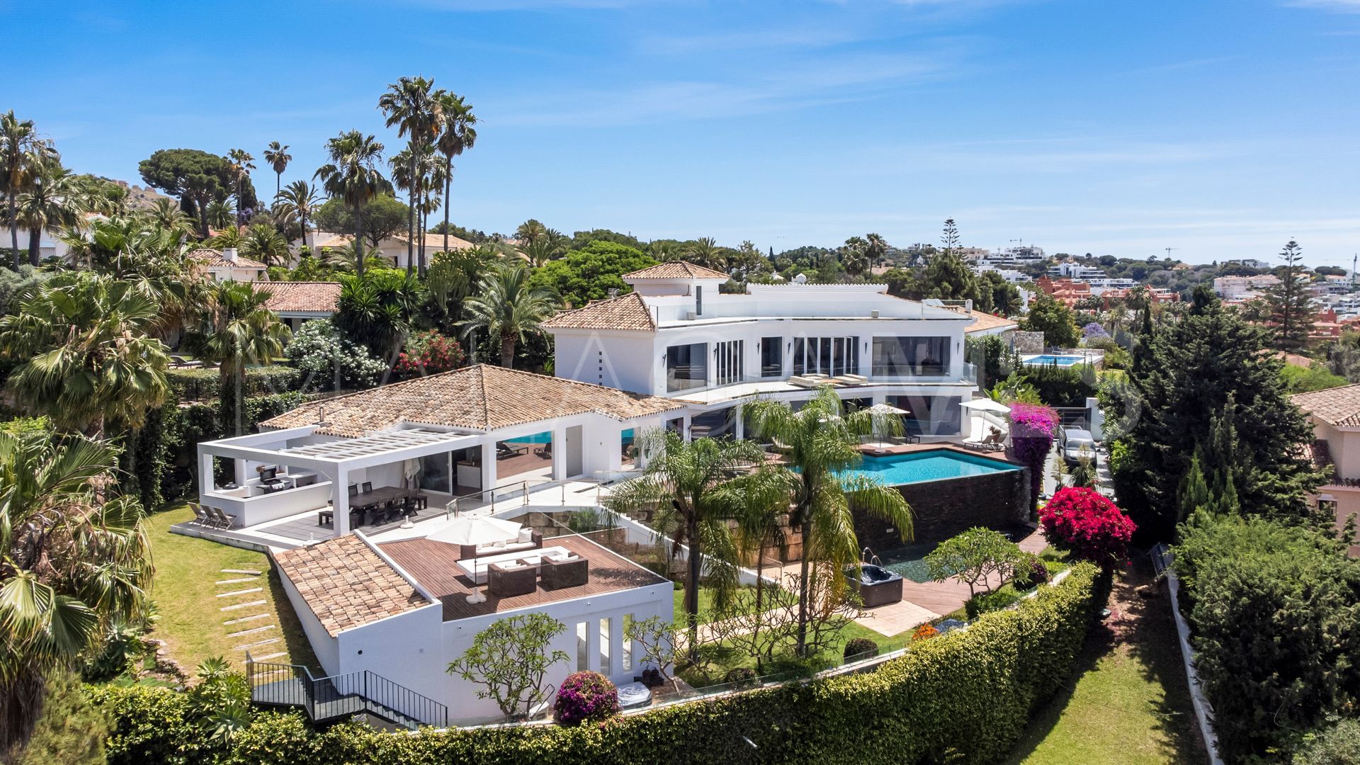 Villa for sale in Hacienda las Chapas