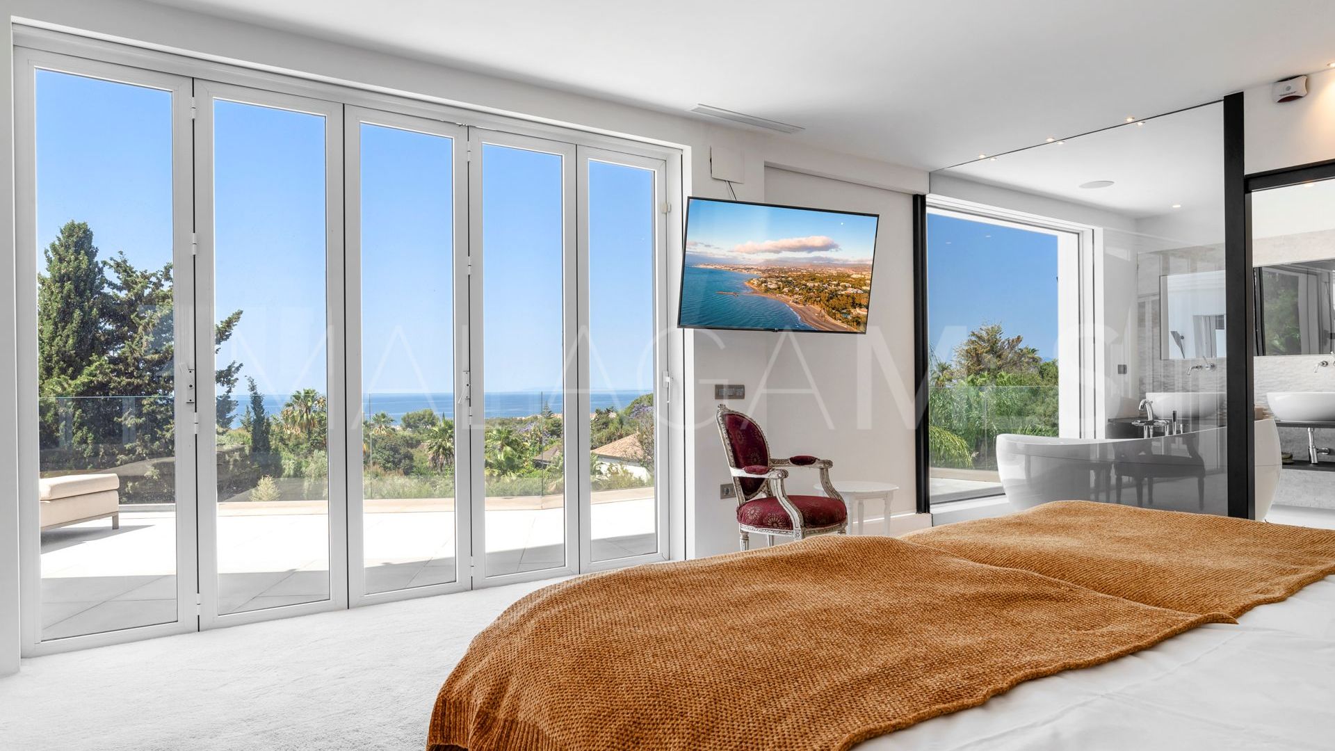 Villa for sale in Hacienda las Chapas