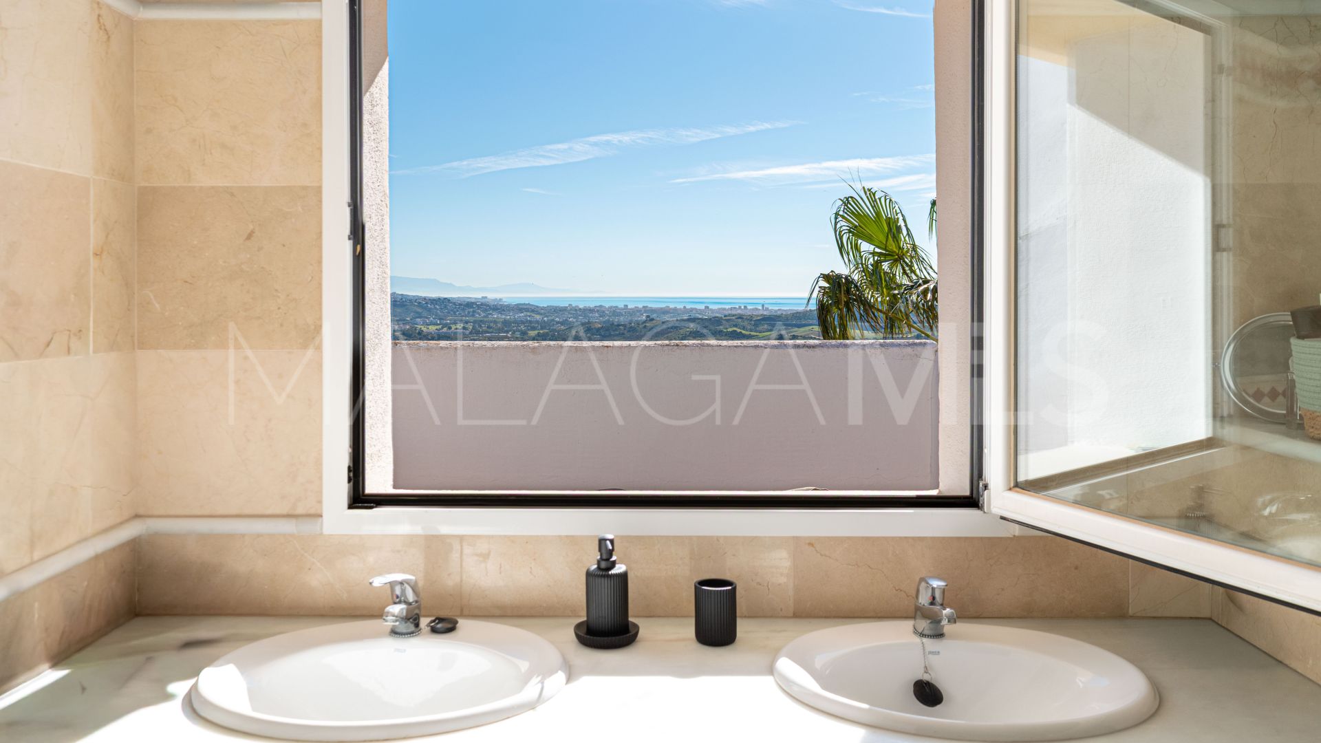 Tvåvåningslägenhet for sale in La Cala Golf Resort
