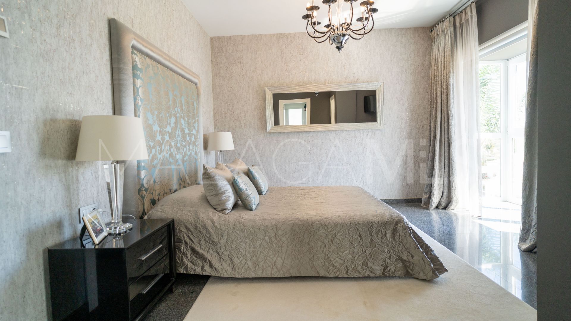 Villa for sale in La Cala Golf Resort de 5 bedrooms