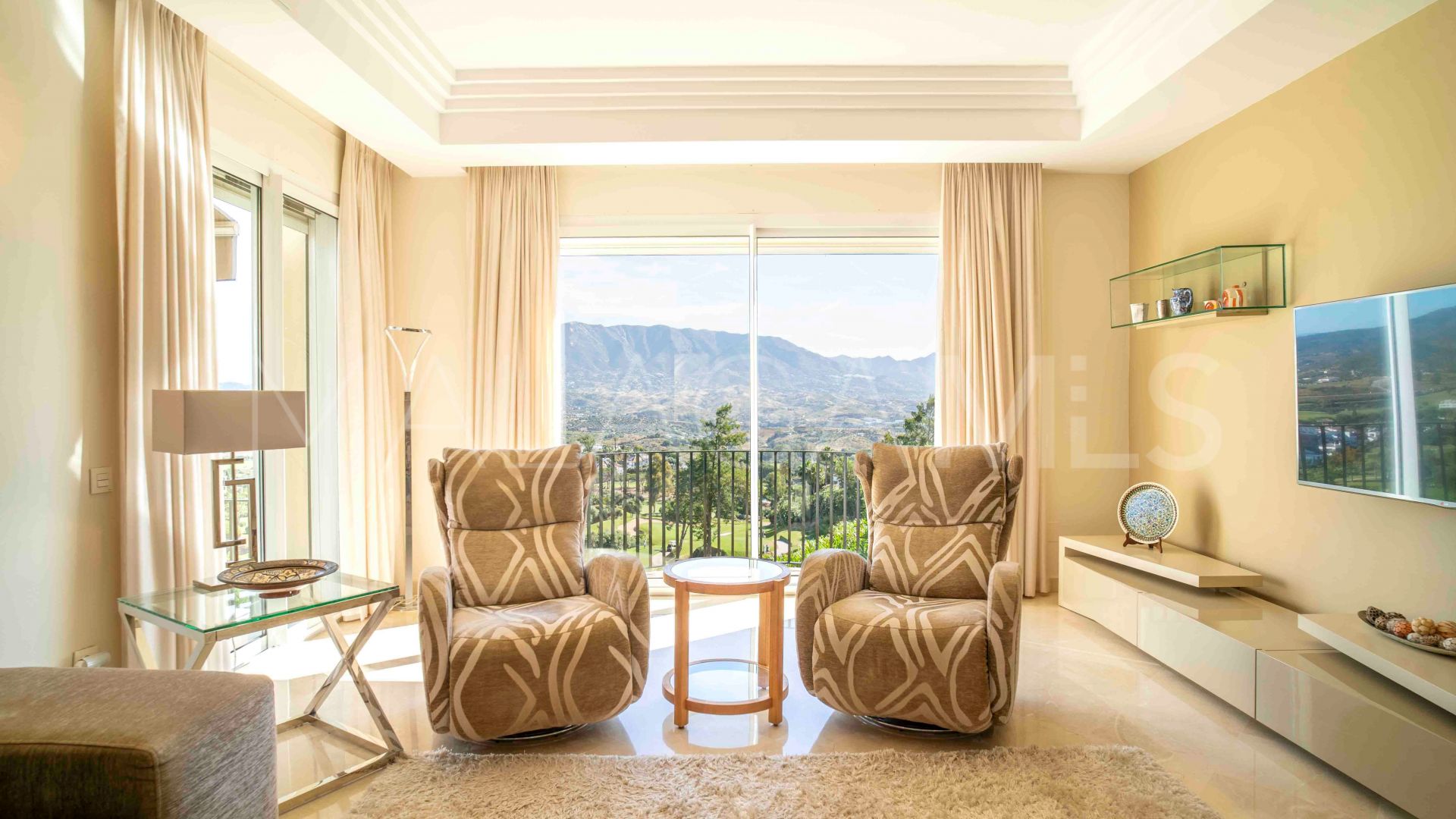 Villa for sale in La Cala Golf Resort