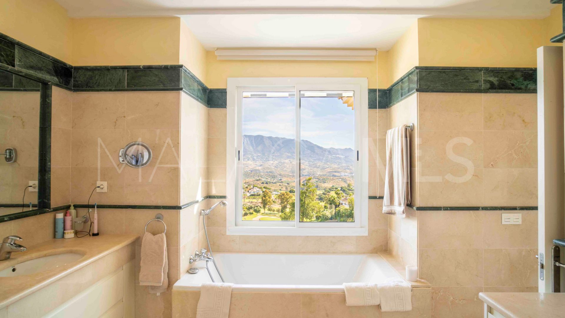 Villa for sale in La Cala Golf Resort