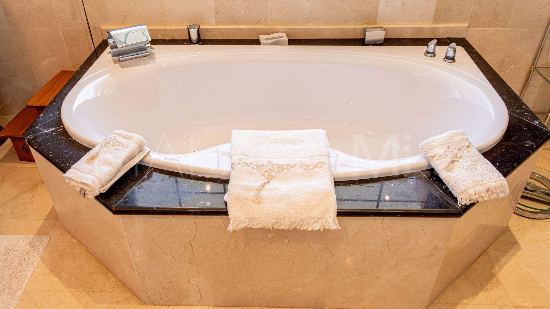 Villa for sale in La Cala Golf Resort