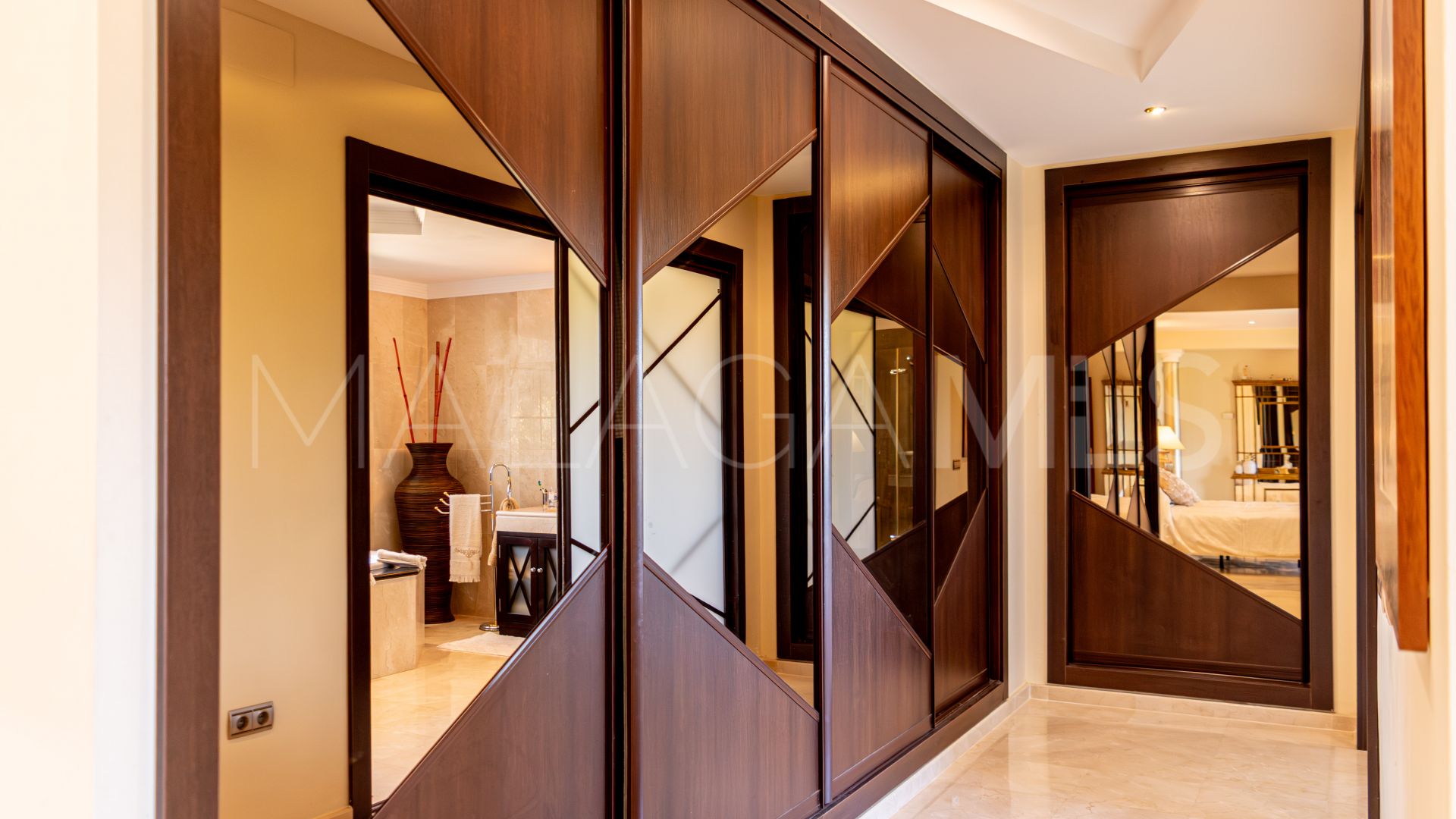 Villa for sale in La Cala Golf Resort