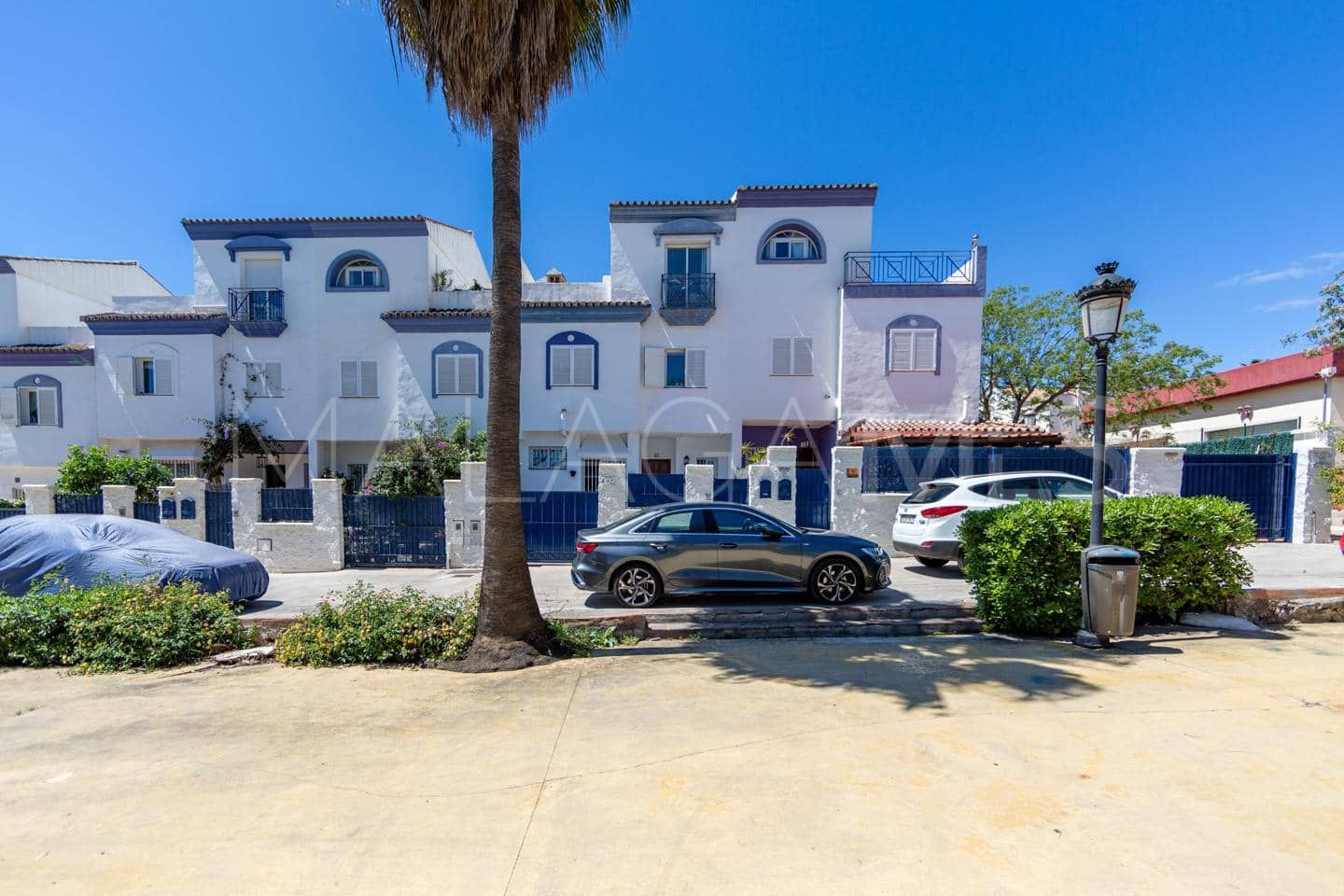 For sale town house with 5 bedrooms in San Pedro de Alcantara