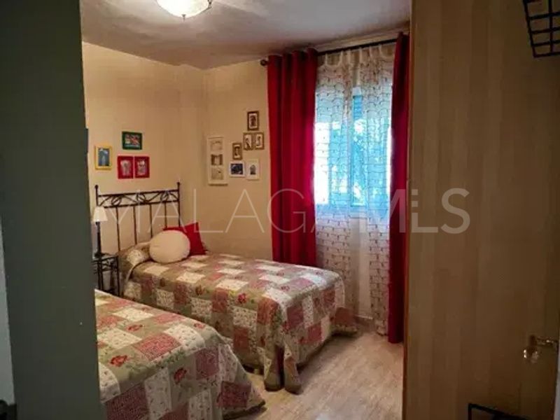 Sitio de Calahonda flat for sale