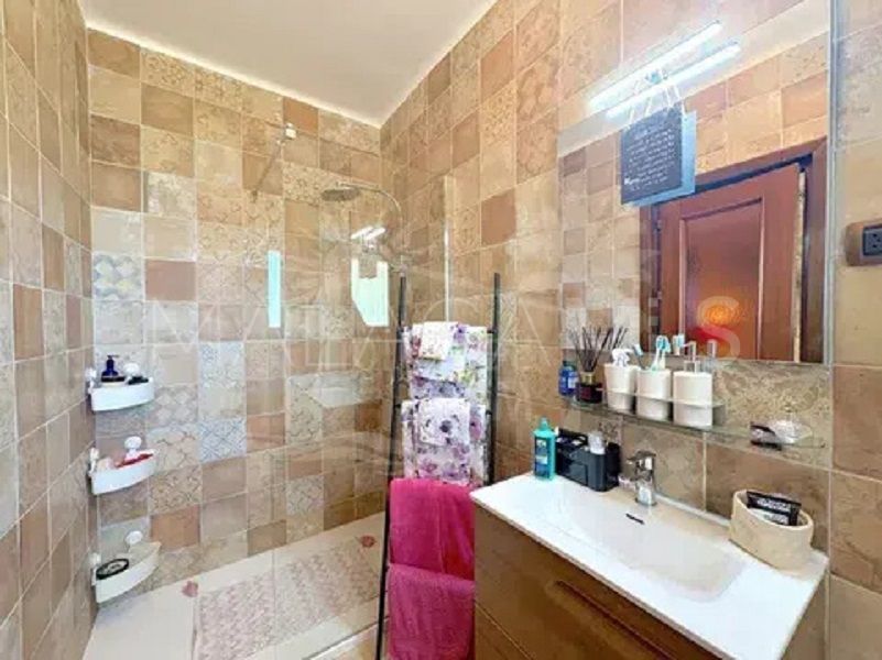 Los Claveles, casa a la venta de 2 bedrooms