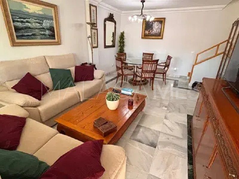 Tvåvåningslägenhet for sale in La Carolina