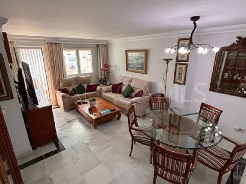 Tvåvåningslägenhet for sale in La Carolina