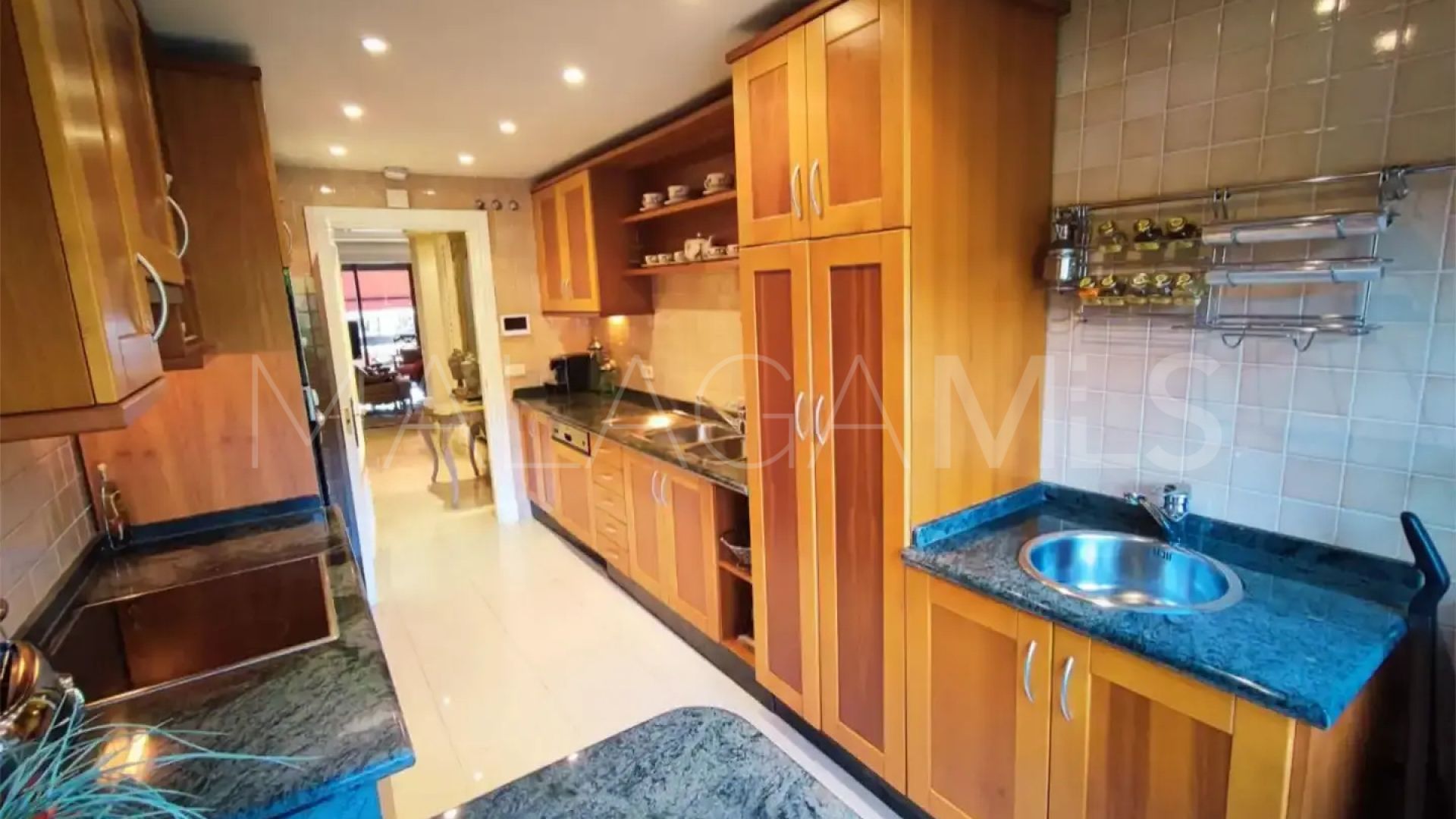 Duplex penthouse in La Alzambra for sale