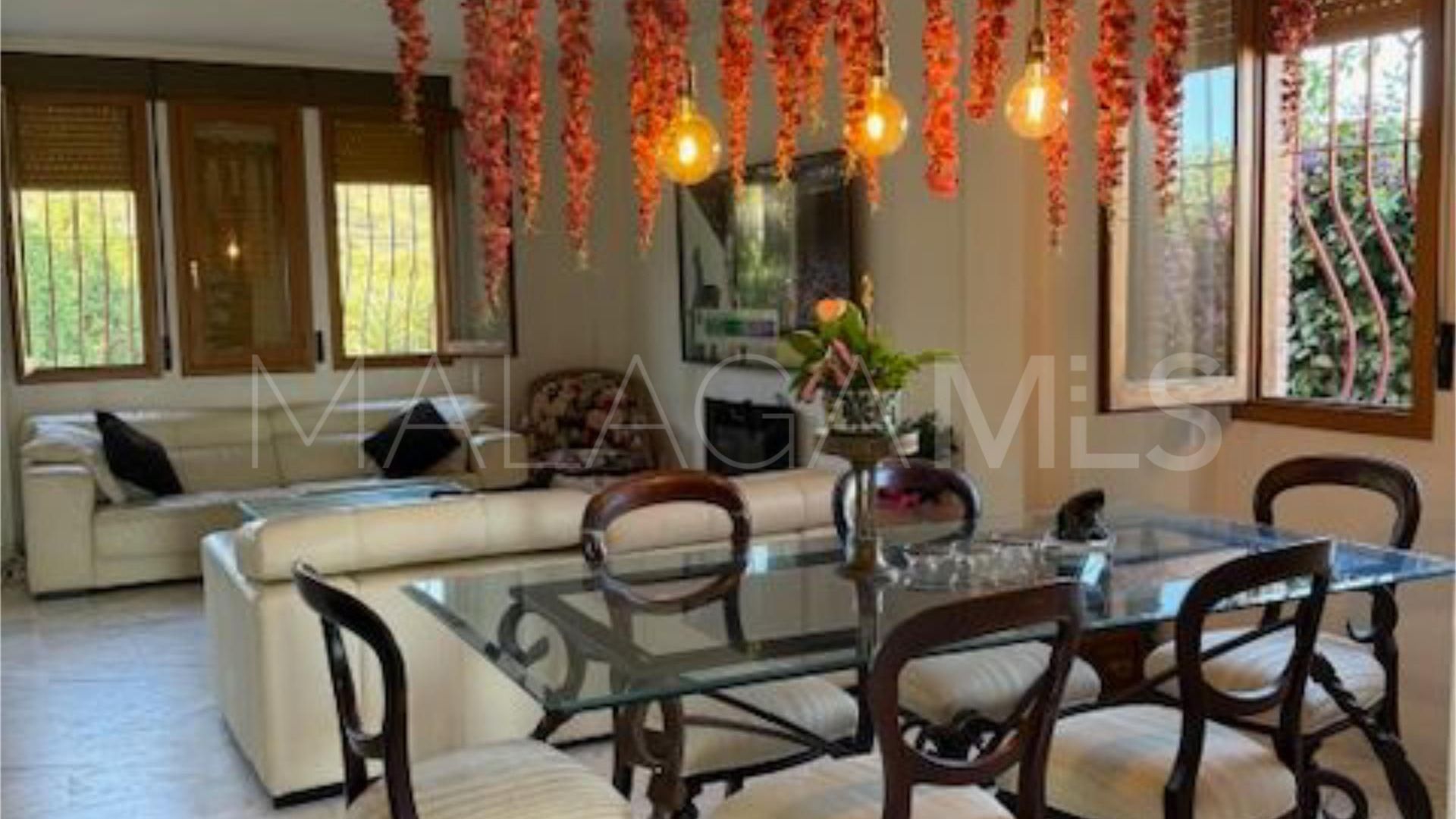 Doppelhaushälfte for sale in Calahonda