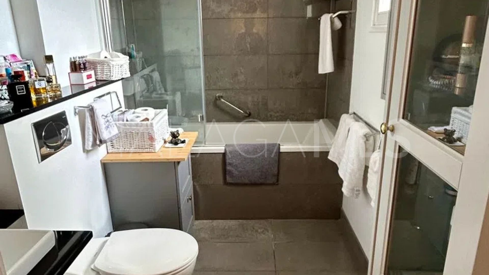 Ático a la venta with 3 bedrooms in Calahonda