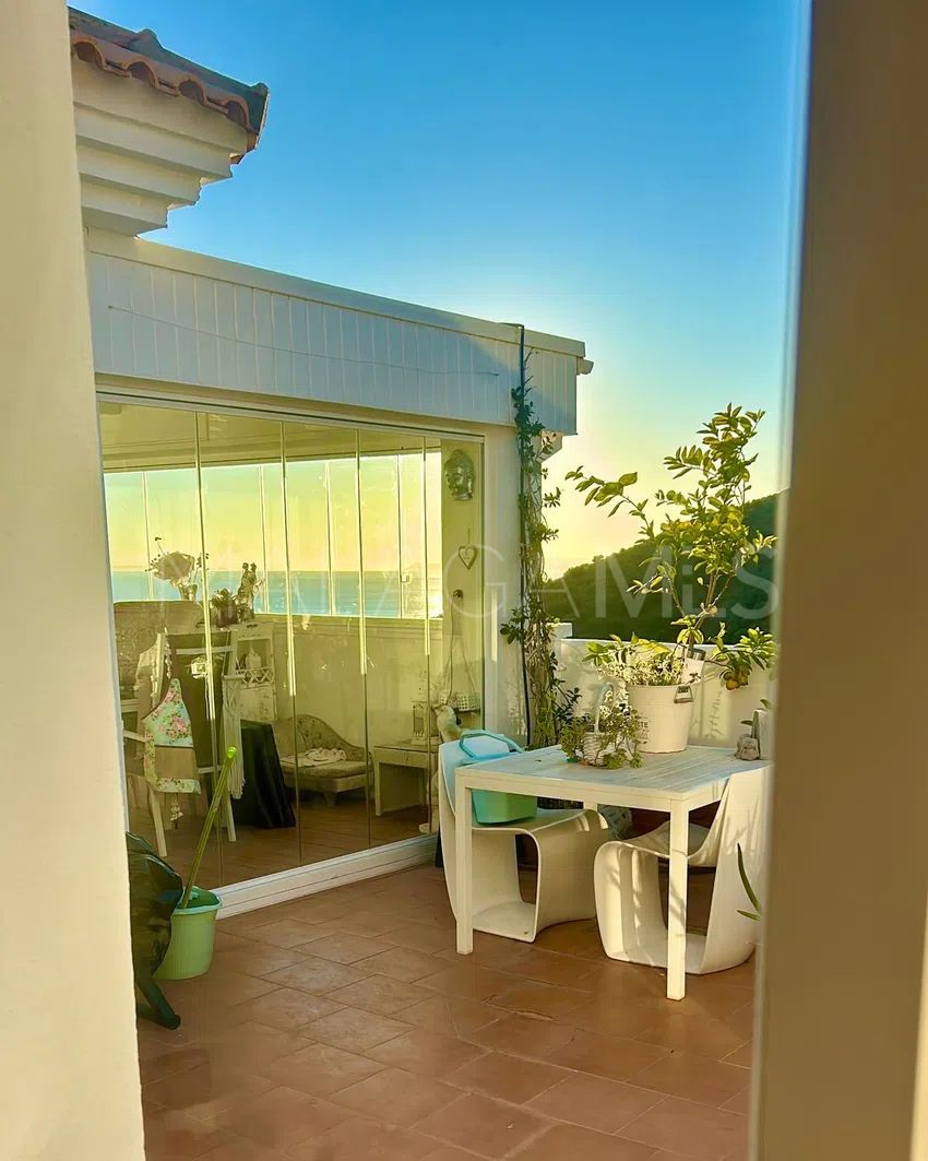 Ático a la venta with 3 bedrooms in Calahonda