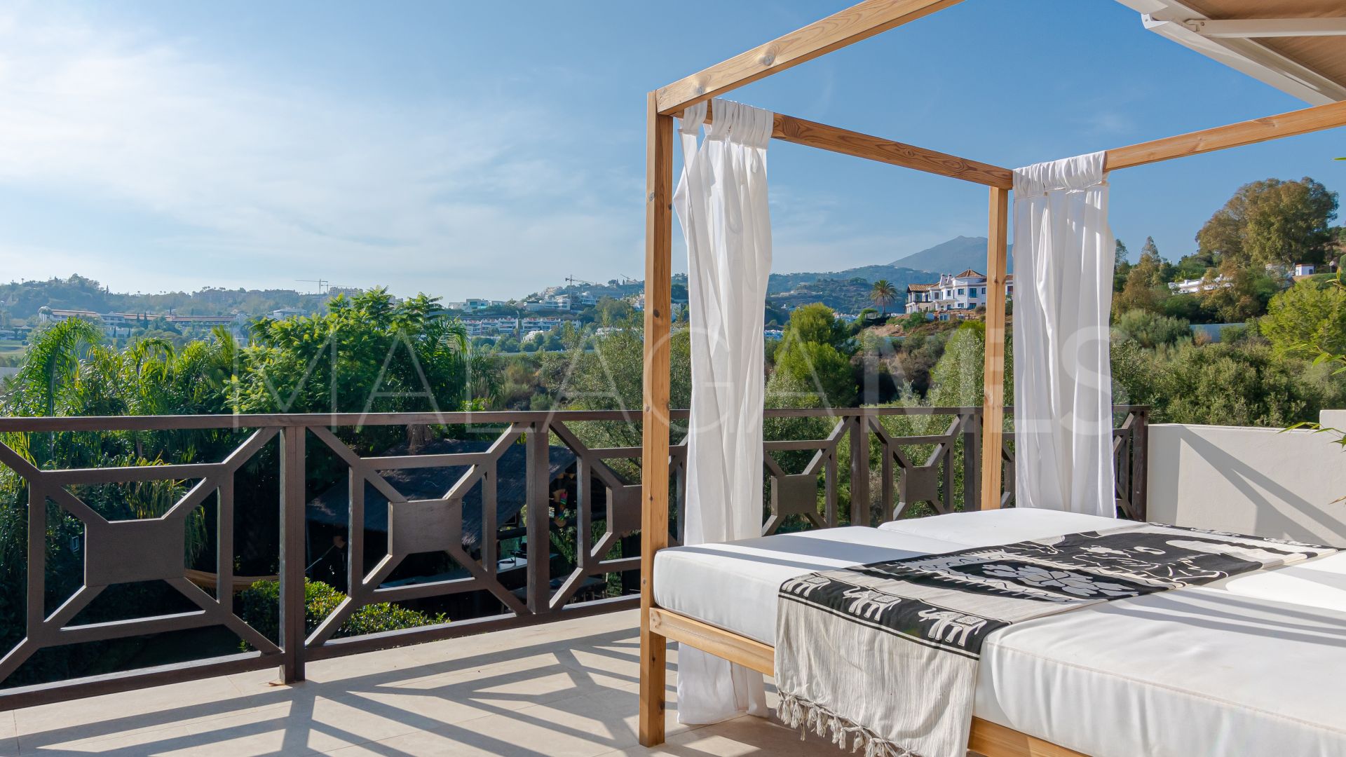 Villa for sale in Los Naranjos