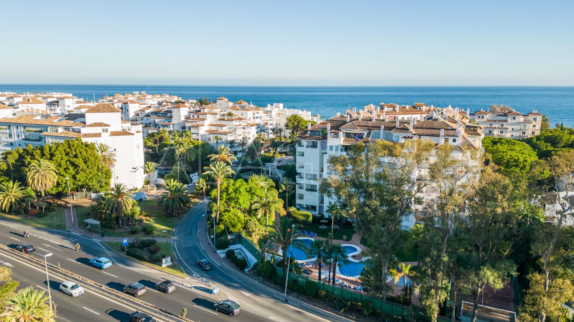 For sale apartment with 2 bedrooms in Nueva Andalucia