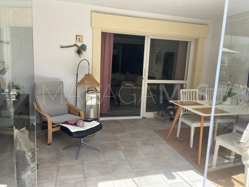 For sale ground floor apartment in Calahonda