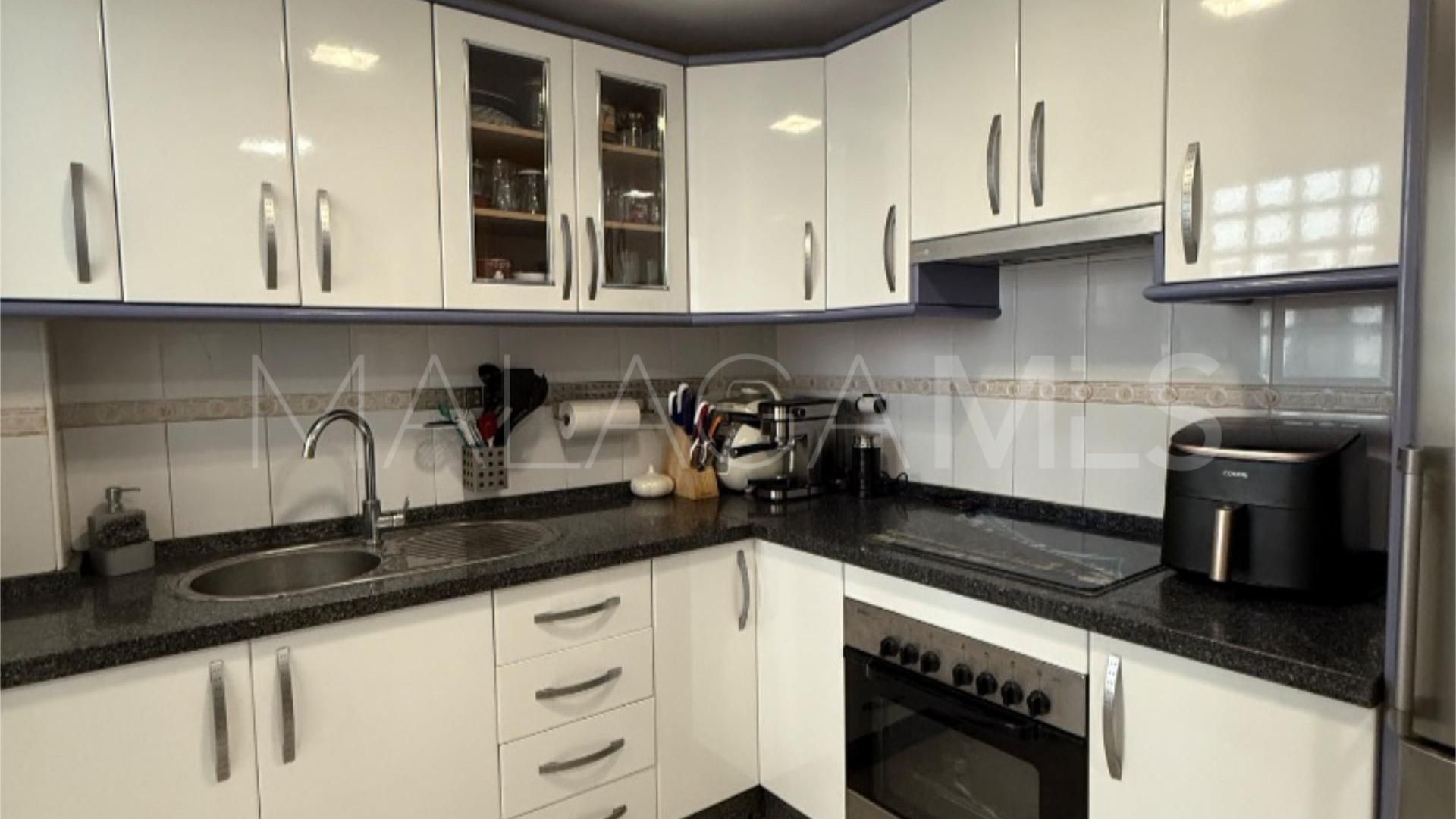 Flat for sale in Nueva Andalucia