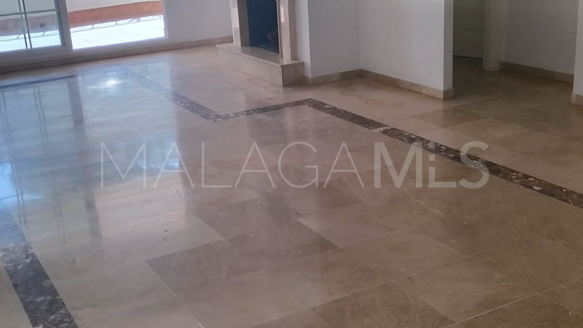 Buy apartamento in Nueva Andalucia de 2 bedrooms