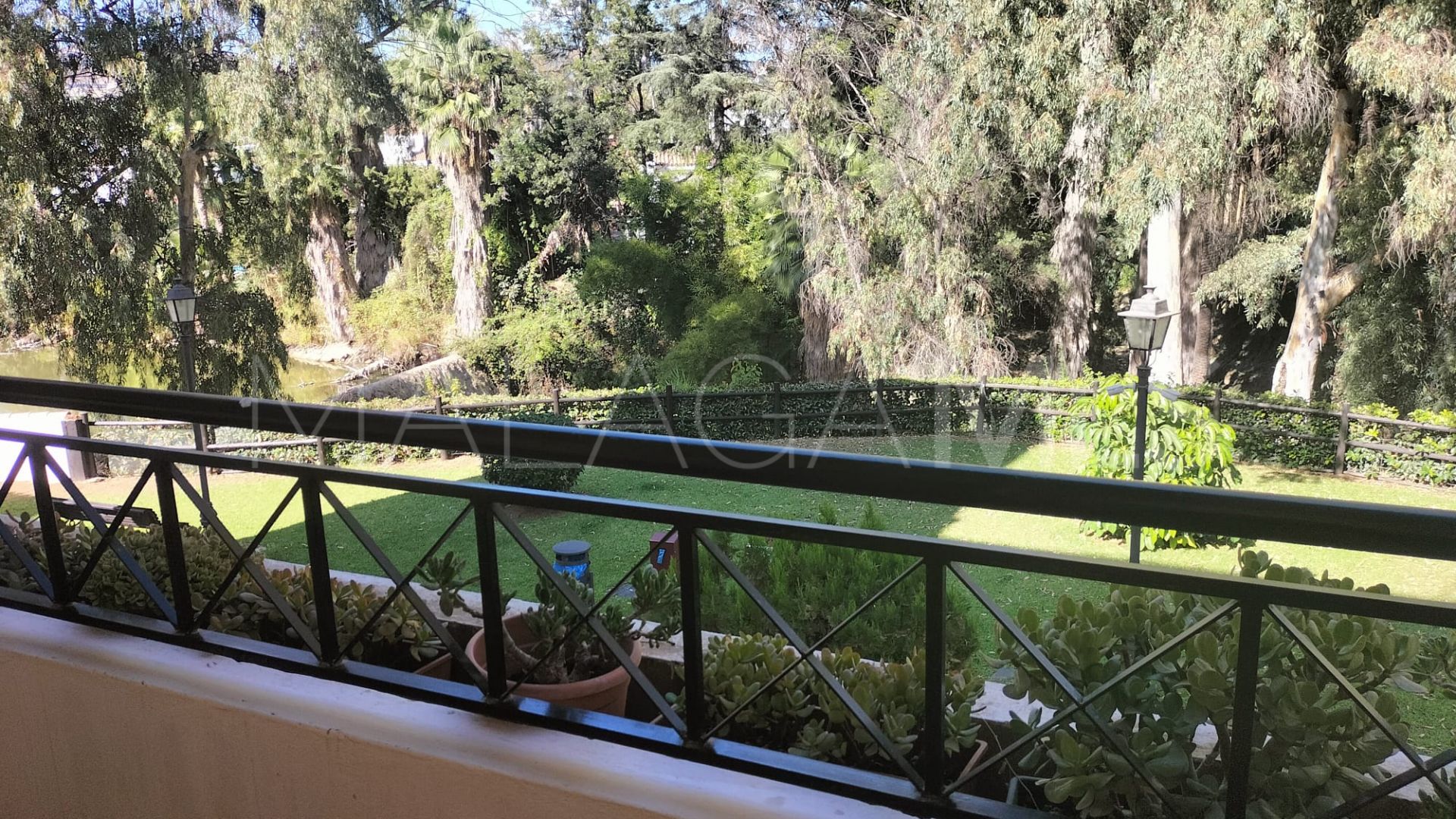 Buy apartamento in Nueva Andalucia de 2 bedrooms