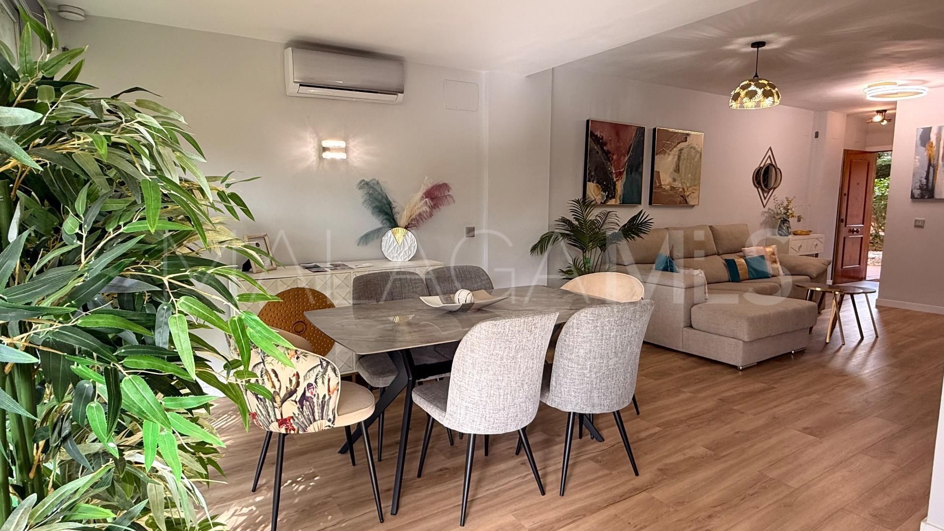 Erdgeschosswohnung for sale in Calahonda