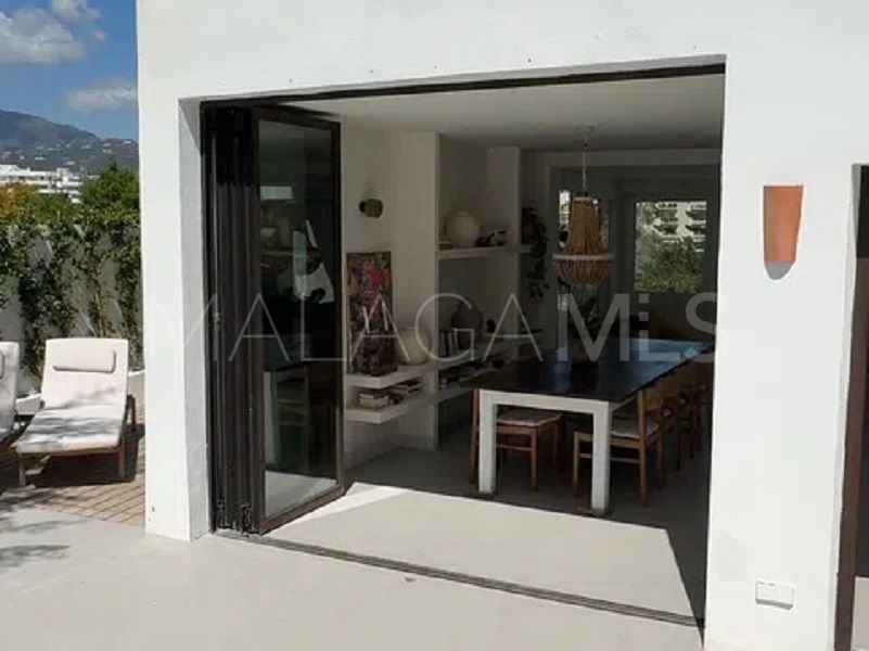 Adosado with 4 bedrooms a la venta in Guadalmina Alta