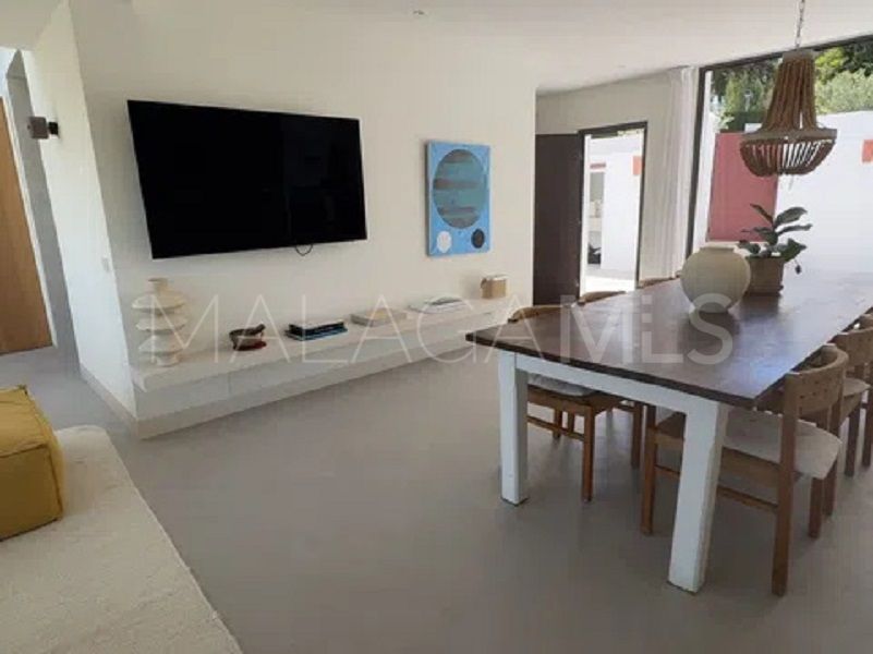 Adosado with 4 bedrooms a la venta in Guadalmina Alta