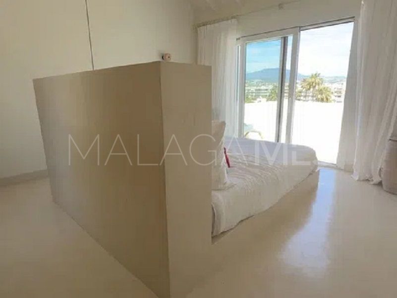 Adosado with 4 bedrooms a la venta in Guadalmina Alta