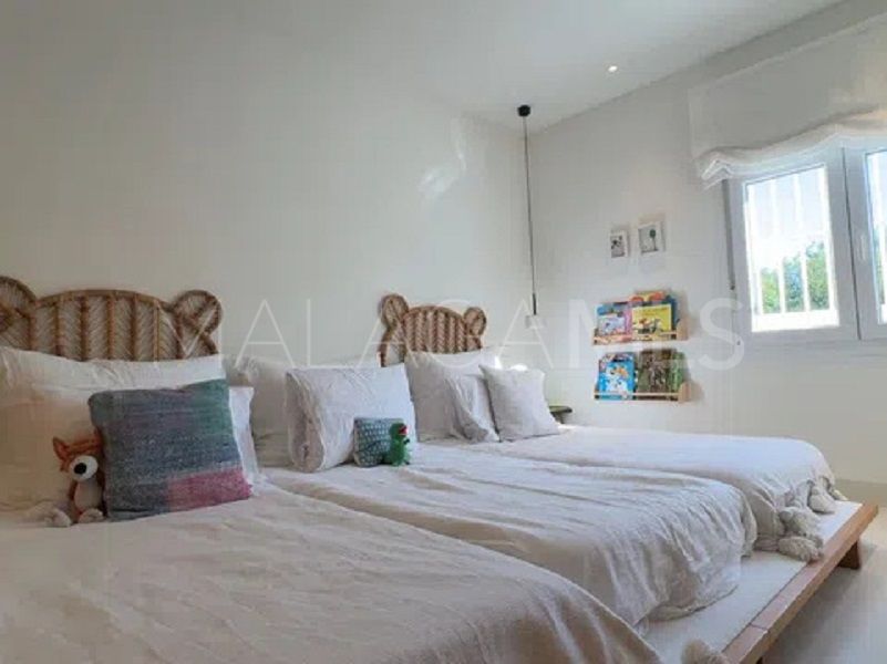 Adosado with 4 bedrooms a la venta in Guadalmina Alta