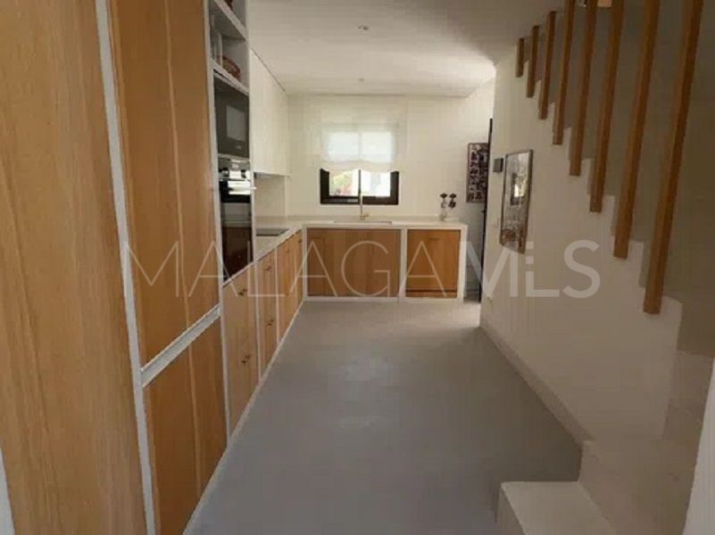 Adosado with 4 bedrooms a la venta in Guadalmina Alta