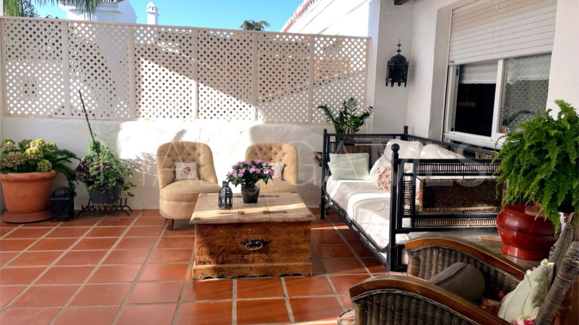 Duplex penthouse for sale in Los Naranjos de Marbella
