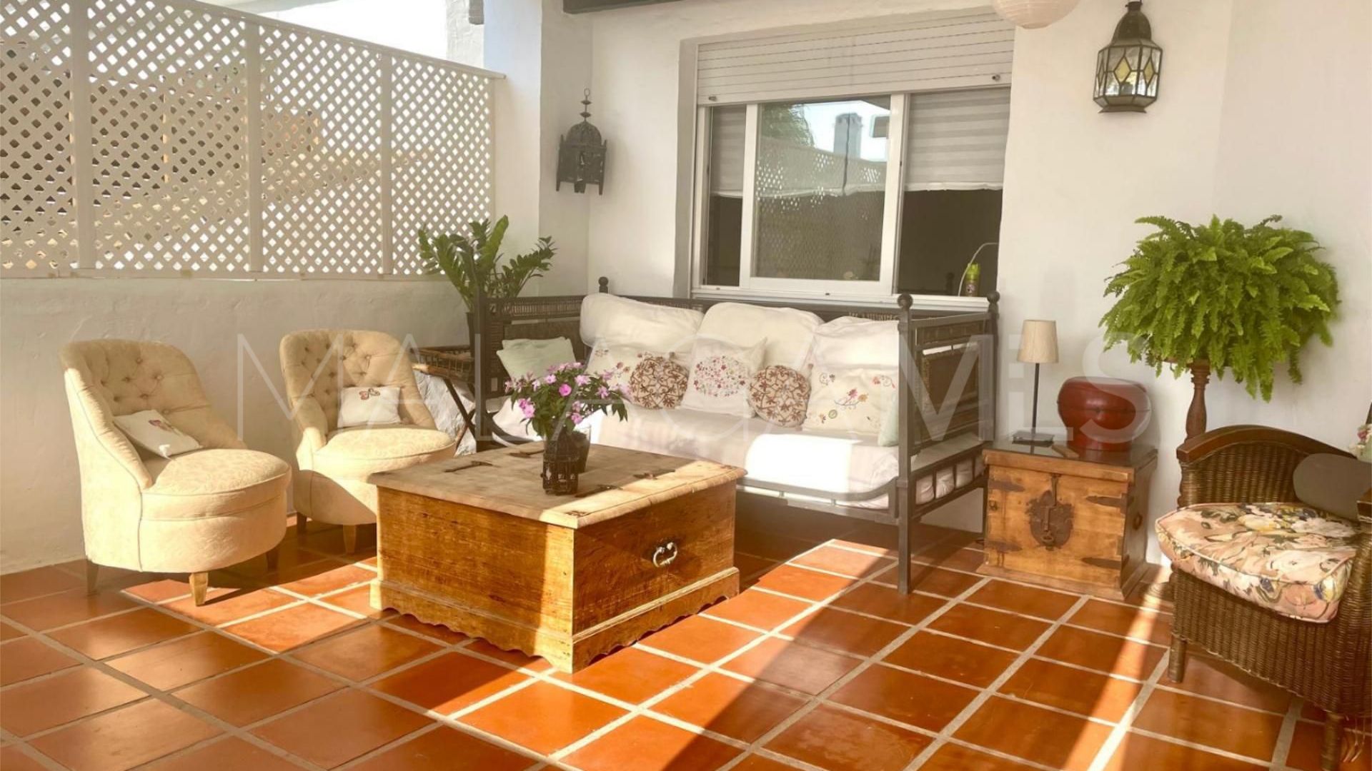 Duplex penthouse for sale in Los Naranjos de Marbella