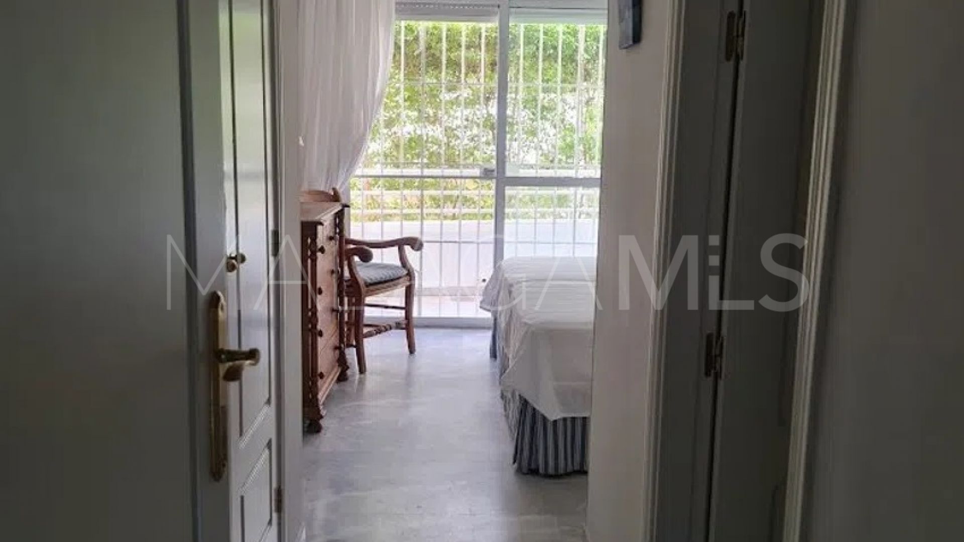 Ground floor apartment for sale in Guadalmina Baja