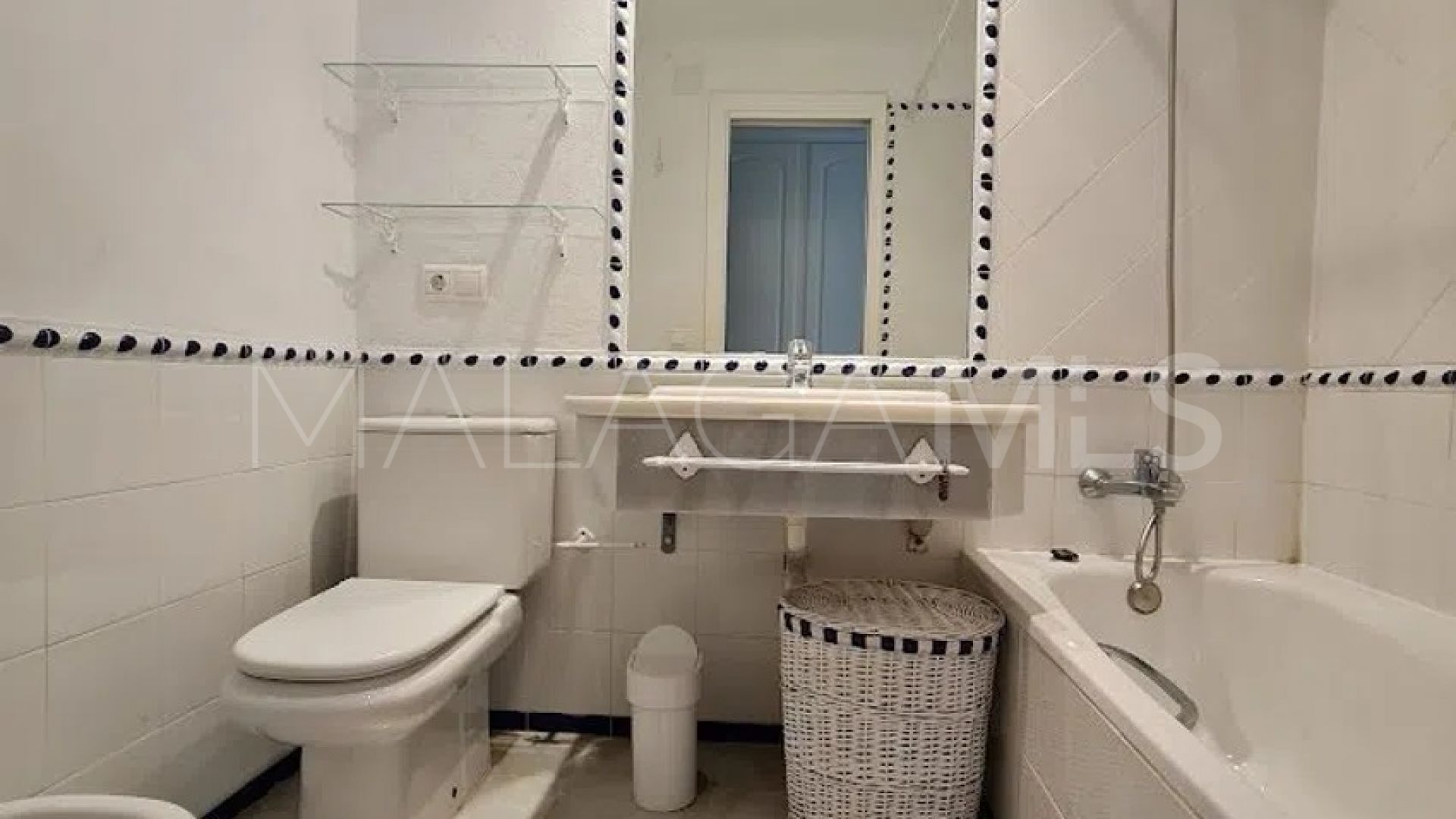 Ground floor apartment for sale in Guadalmina Baja