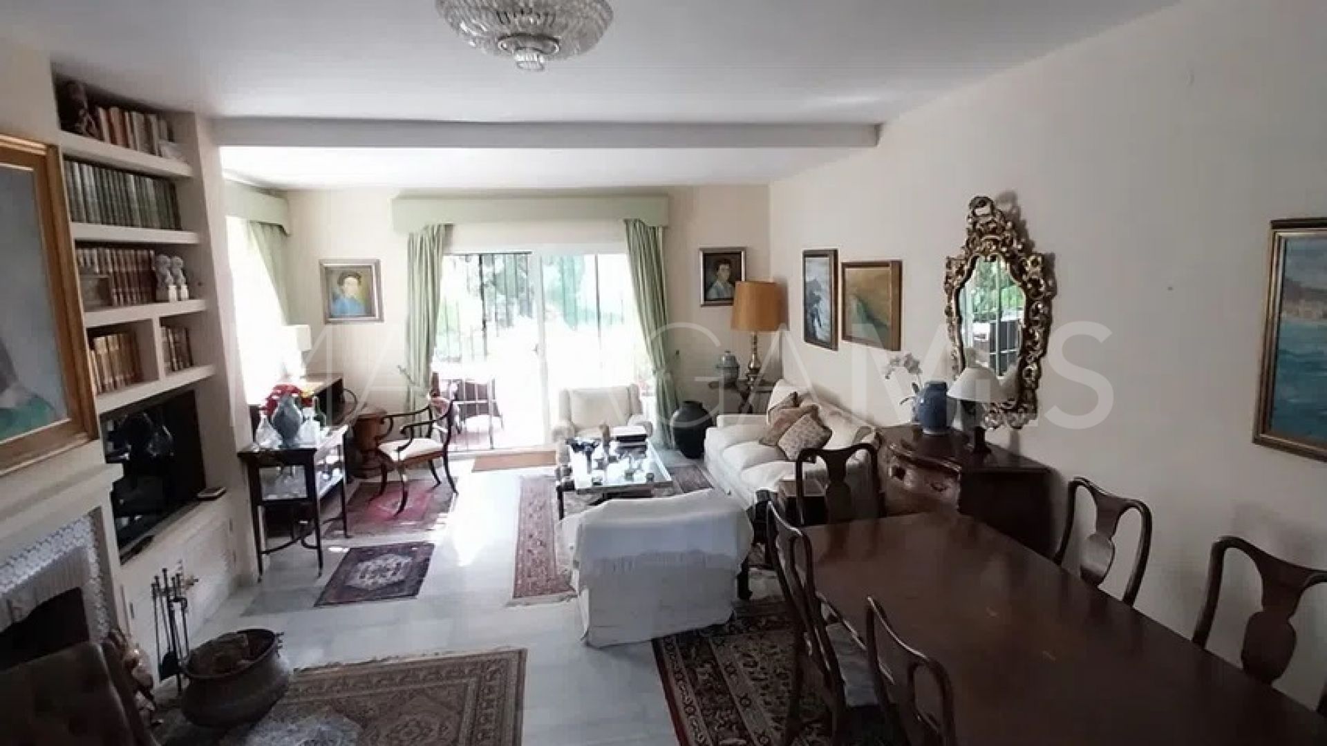 Maison de ville for sale in Calahonda