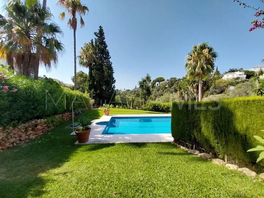 Maison de ville for sale in Calahonda