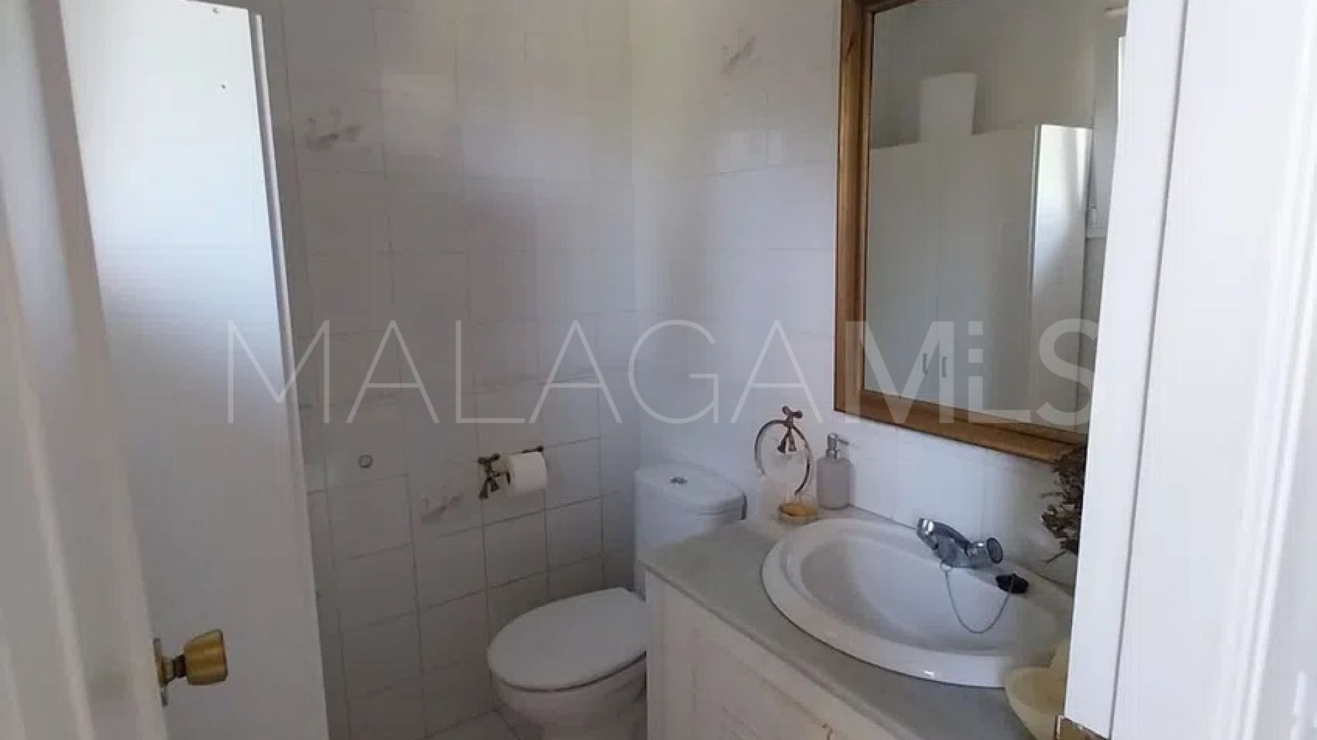 Maison de ville for sale in Calahonda