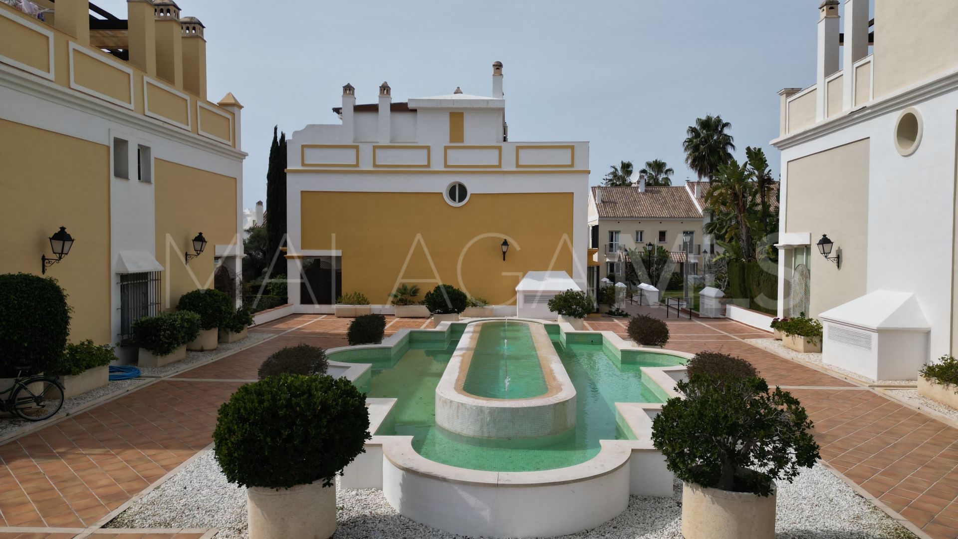 Doppelhaushälfte for sale in Bahia de Marbella