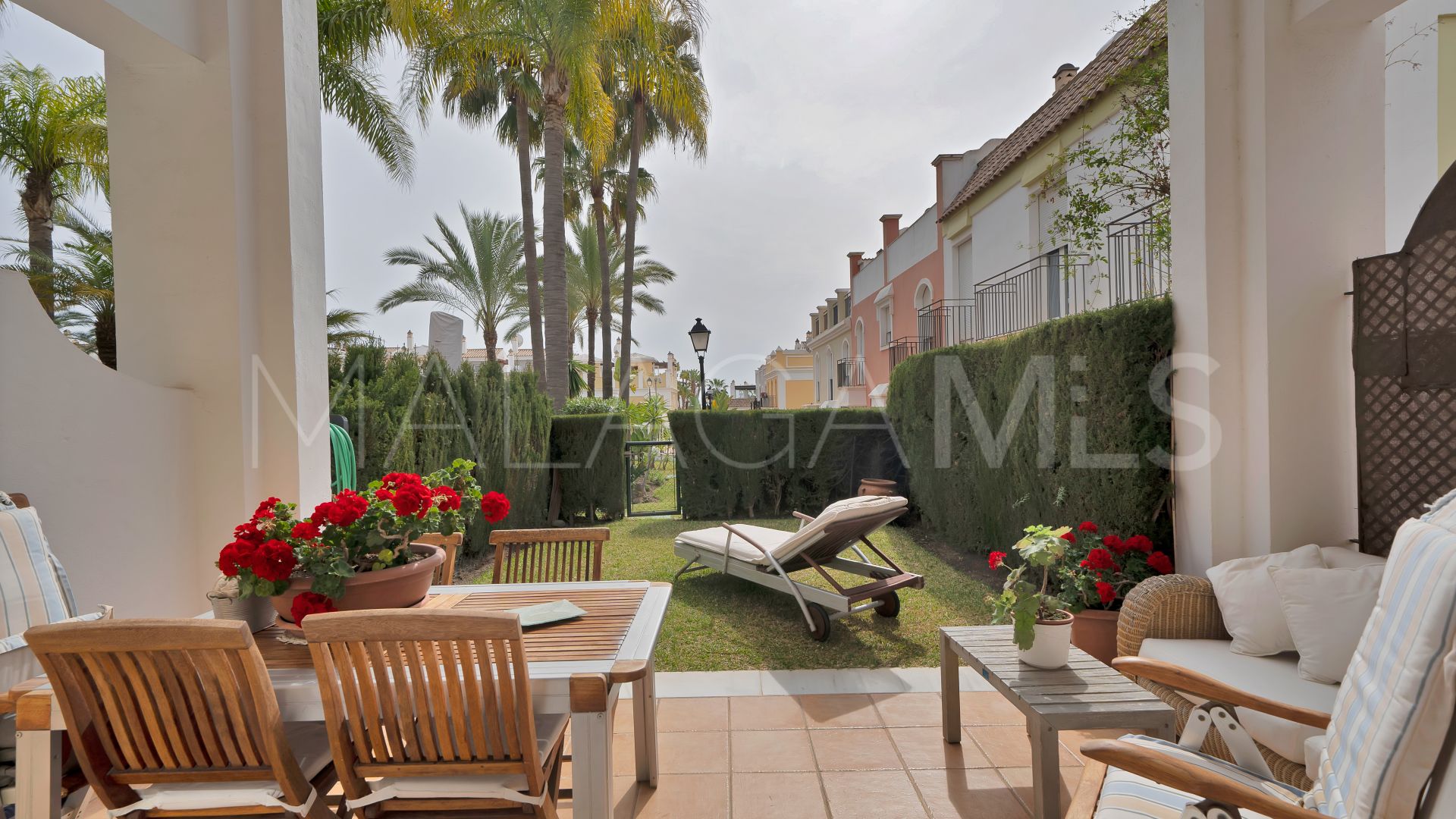 Doppelhaushälfte for sale in Bahia de Marbella