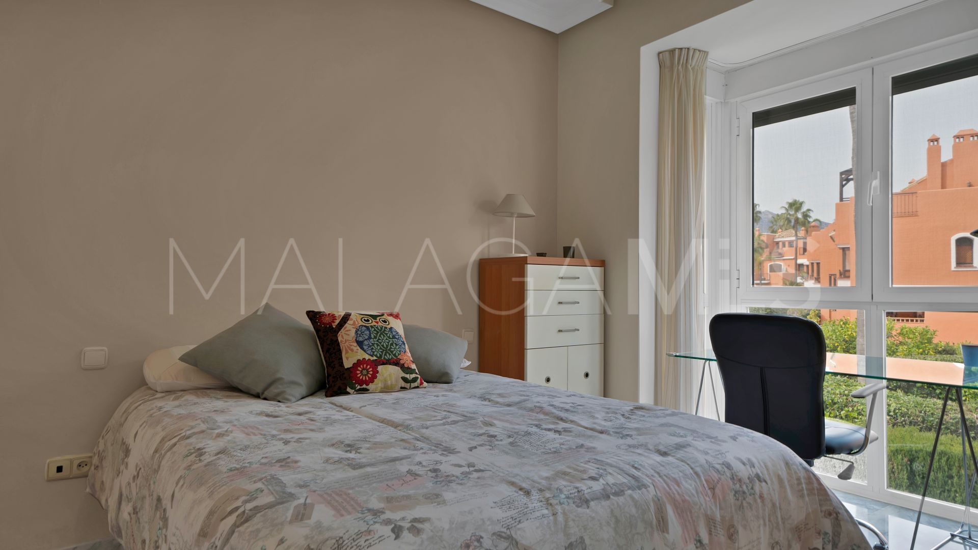 Doppelhaushälfte for sale in Bahia de Marbella