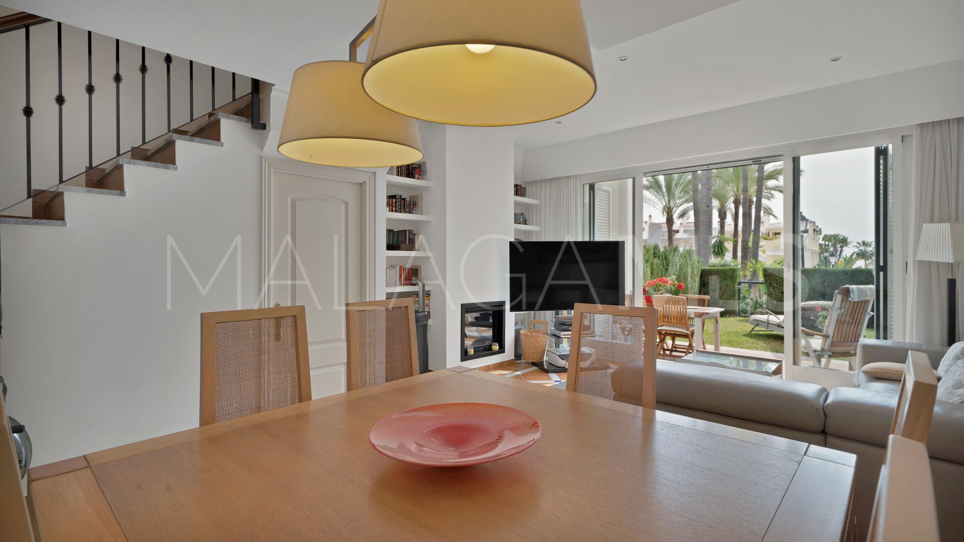 Doppelhaushälfte for sale in Bahia de Marbella
