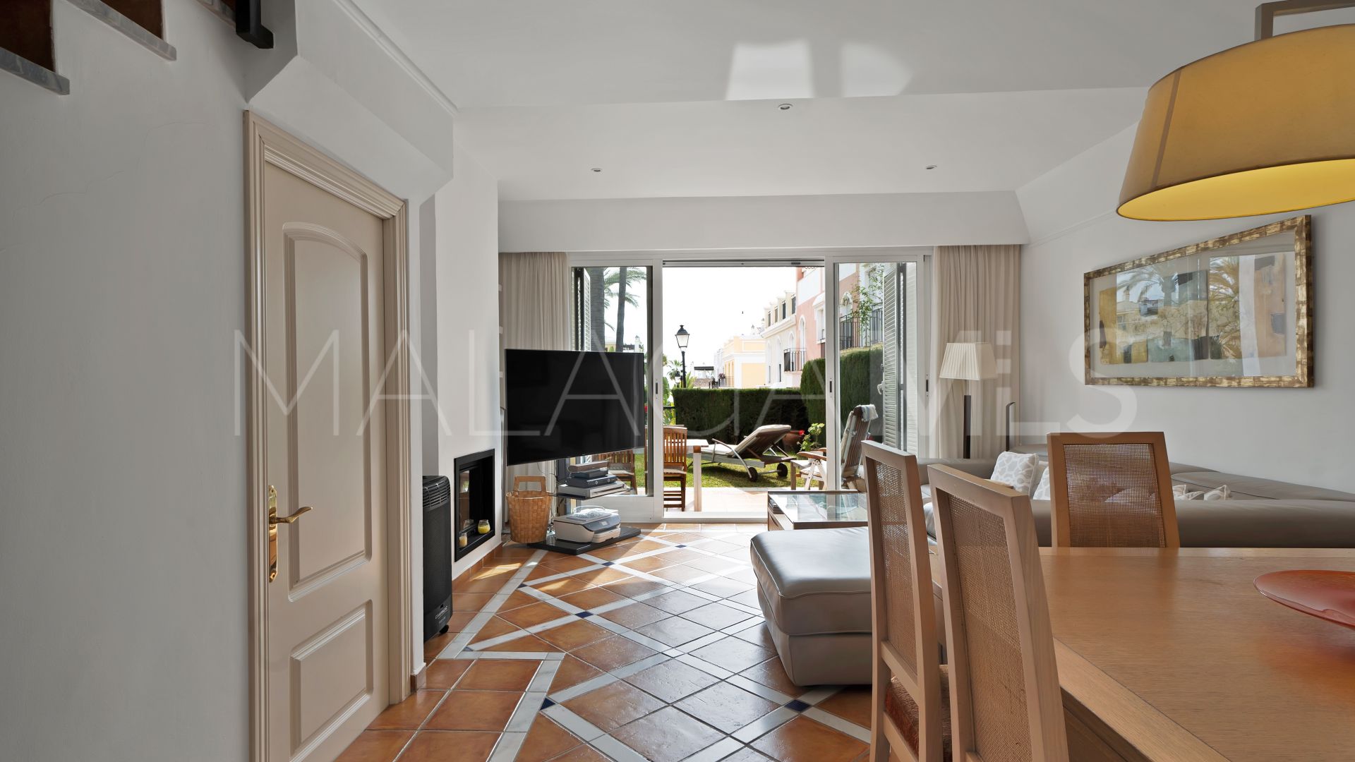 Doppelhaushälfte for sale in Bahia de Marbella