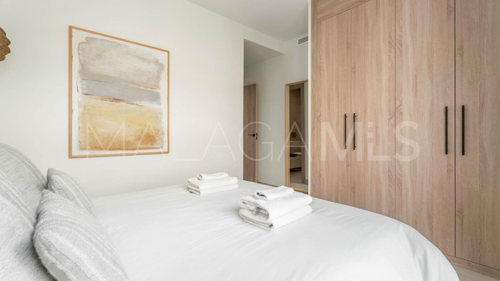 Duplex penthouse for sale in Artola