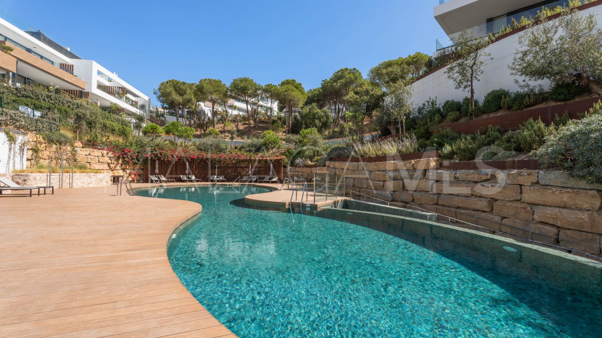 Duplex penthouse for sale in Artola