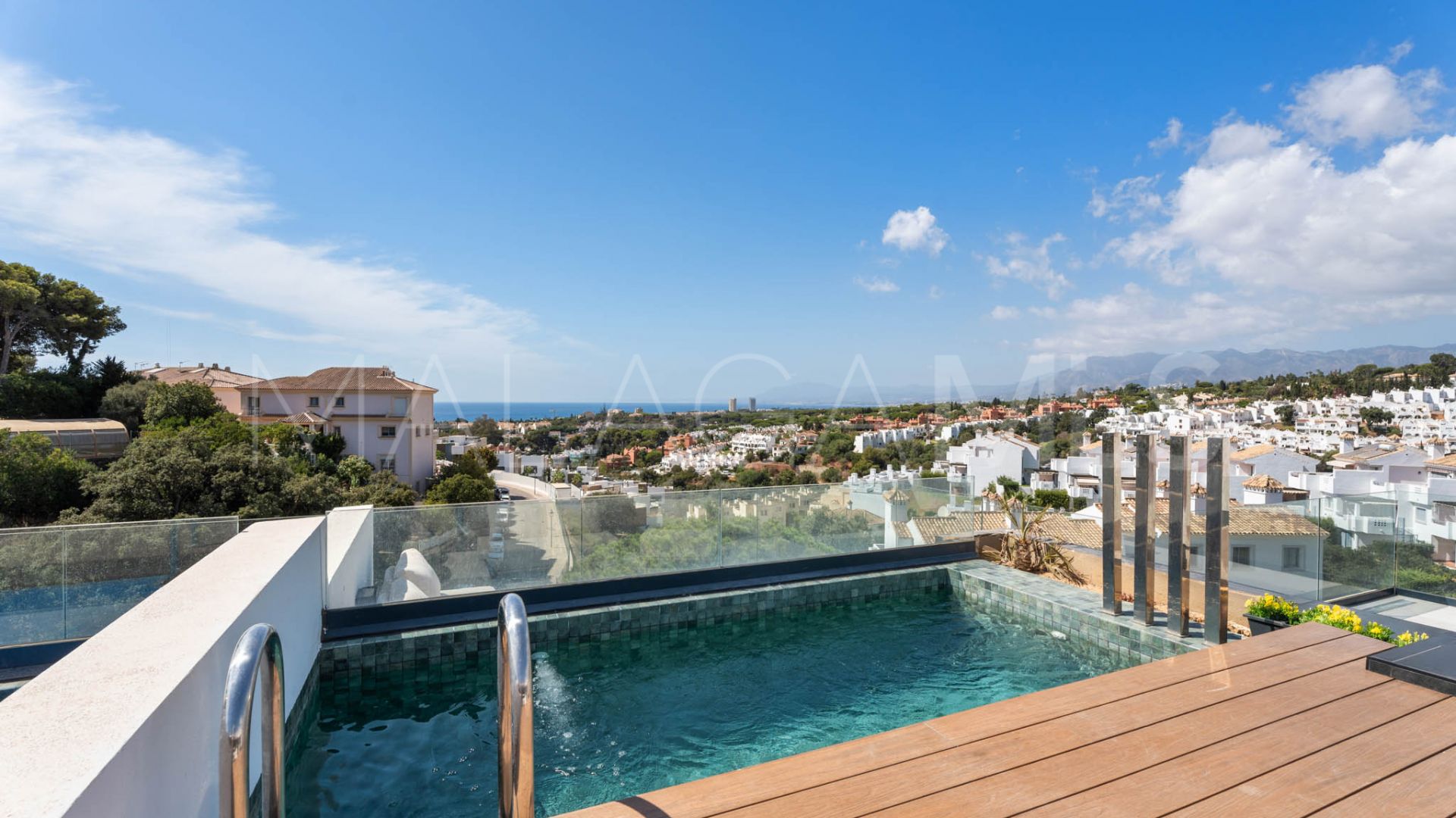 Duplex penthouse for sale in Artola