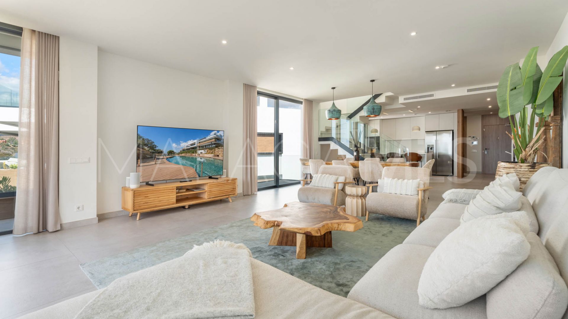Duplex penthouse for sale in Artola