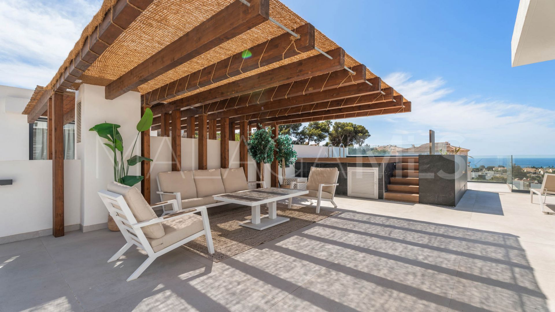 Duplex penthouse for sale in Artola