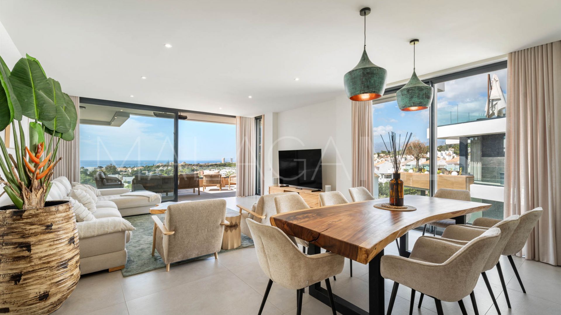 Duplex penthouse for sale in Artola