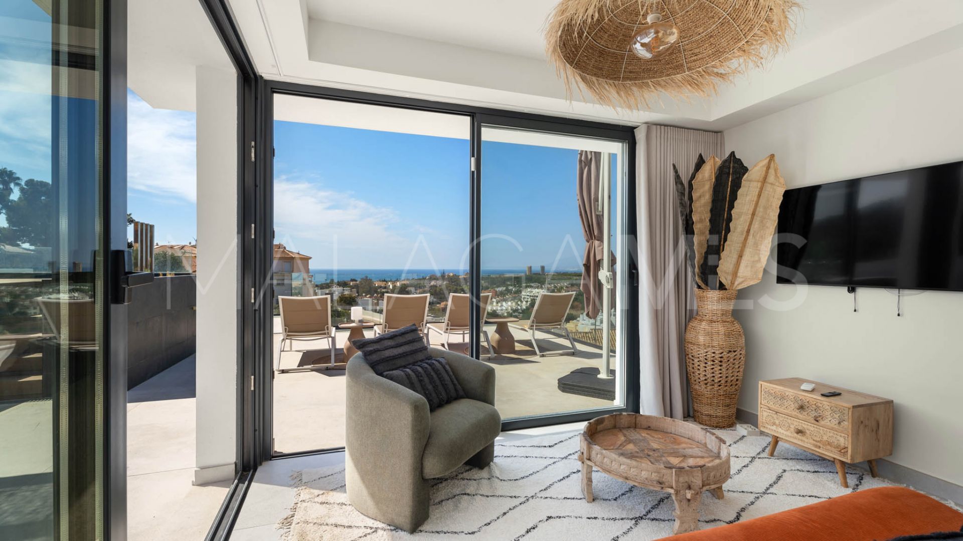 Duplex penthouse for sale in Artola