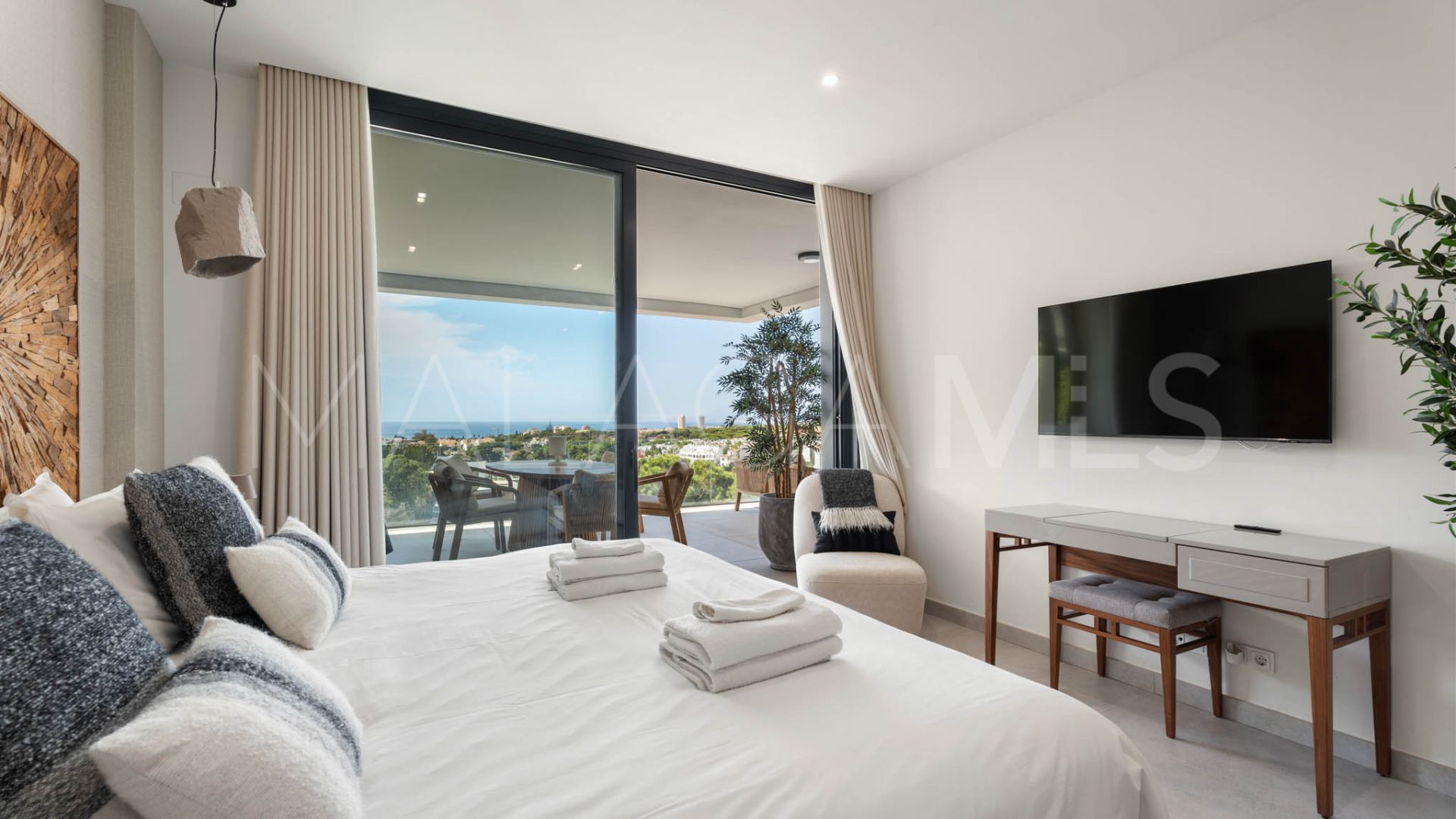 Duplex penthouse for sale in Artola