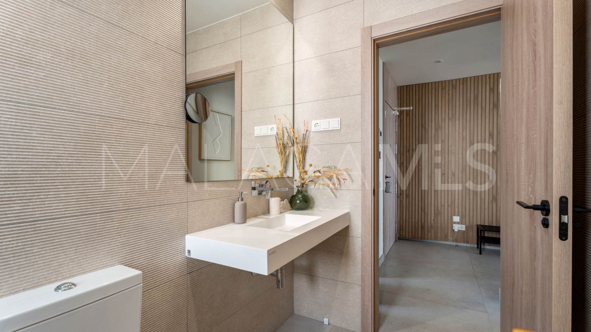 Duplex penthouse for sale in Artola